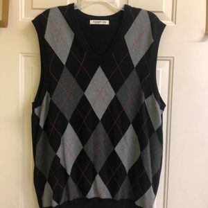 Old Navy Argyle Black Sweater Vest XL VGU